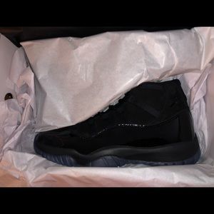 Air Jordan 11 Cap and Gown